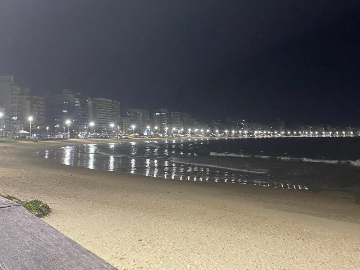 Suite Mar 210 - Economica E Compacta - Praia Do Morro - Predio Frente Mar Com Elevador, Atravessou A Avenida, Ja Esta Na Praia - Garagem - Internet Guarapari Eksteriør bilde