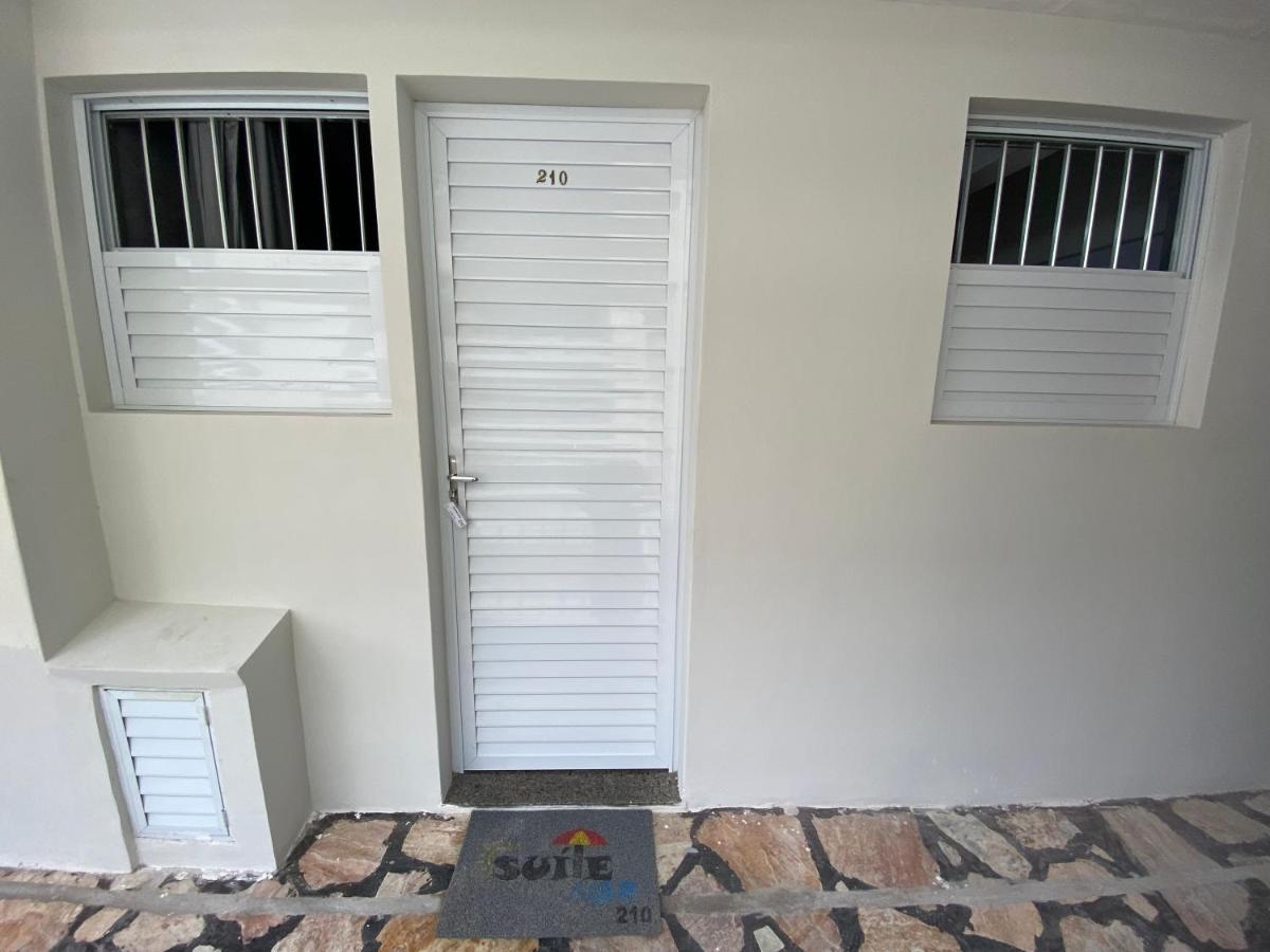 Suite Mar 210 - Economica E Compacta - Praia Do Morro - Predio Frente Mar Com Elevador, Atravessou A Avenida, Ja Esta Na Praia - Garagem - Internet Guarapari Eksteriør bilde